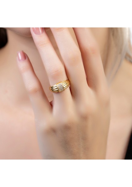 Zirkon Taşlı Dikdörtgen Detaylı Altın Renk Ayarlanabilir Ölçü 925 Ayar Gümüş Kadın Yüzük fırsatları