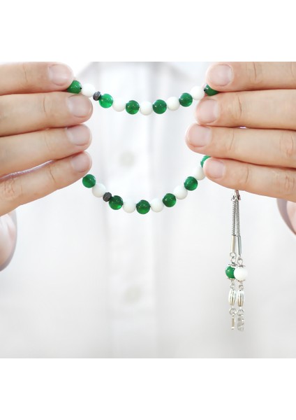 Kararmaz Metal Isme Özel Harf Püsküllü Küre Kesim Yeşil Beyaz Jade Doğaltaş Taraftar Tesbih modelleri