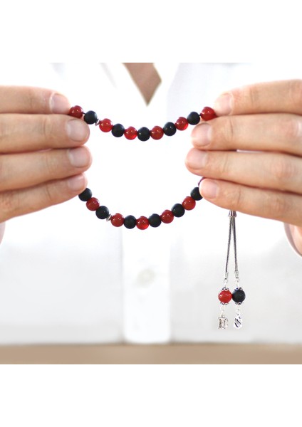 925 Ayar Gümüş Isme Özel Harf Püsküllü Küre Kesim Kırmızı Siyah Oniks Akik Doğaltaş Taraftar Tesbih modelleri