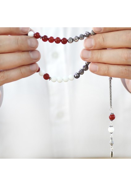 925 Ayar Gümüş Püsküllü Küre Kesim Isme Özel Yazılı Kırmızı Beyaz Jade Akik Doğaltaş Taraftar Tesbih modelleri