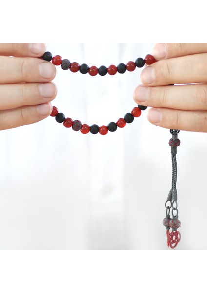 1000 Ayar Gümüş Kazaz Püsküllü Küre Kesim Kırmızı Siyah Oniks Akik Doğaltaş Taraftar Tesbih modelleri