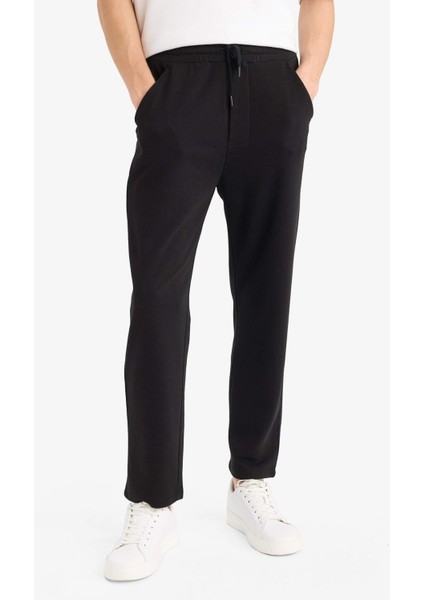 Regular Fit Basic Düz Beli Bağcıklı Düz Paça Cepli Eşofman Altı