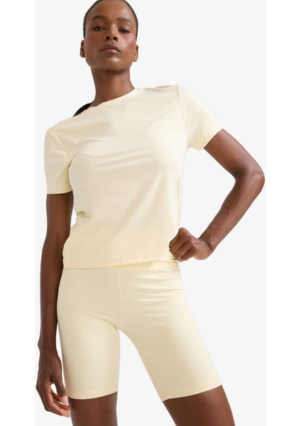 Standart Fit Bisiklet Yaka Sporcu Basic Düz Kısa Kollu Siyah Tişört D2296AX25SP