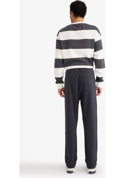 Regular Fit Beli Bağcıklı Düz Paça Eşofman Altı