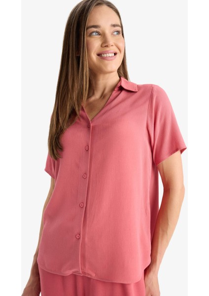 Regular Fit Kaçık Yaka Krinkıl Viskon Kısa Kollu Gömlek