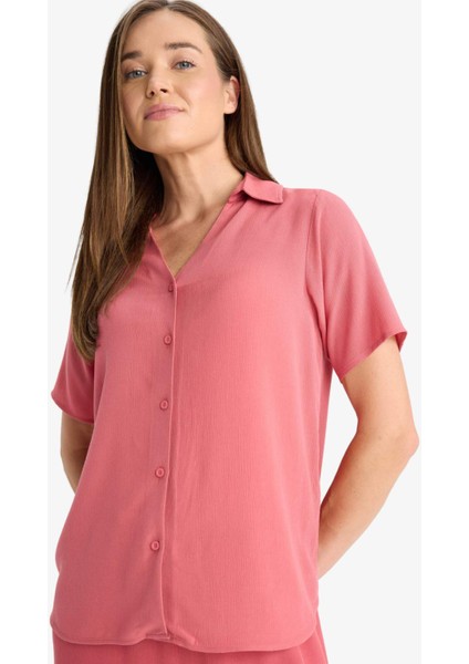 Regular Fit Kaçık Yaka Krinkıl Viskon Kısa Kollu Gömlek