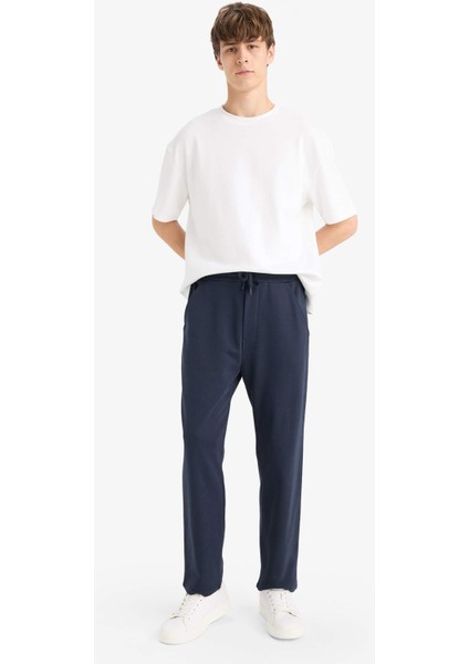 Regular Fit Basic Düz Beli Bağcıklı Düz Paça Cepli Eşofman Altı