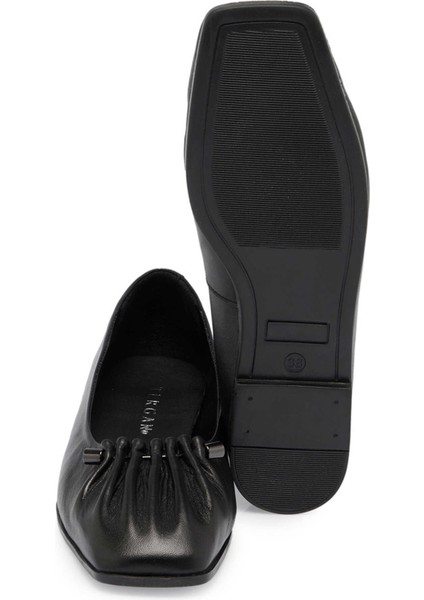 Siyah Hakiki Deri Kadın Babet - K24S1BB67719-A23