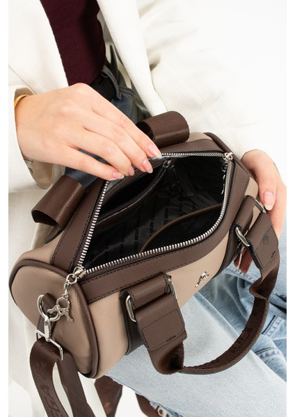 Kadın Spor Şık Omuz ve Kol Çantası – Silindir Tasarım, Tek Bölmeli, Astar Kaplamalı, Çok Cepli, Ayarlanabilir Uzun Askılı Günlük Çanta modelleri