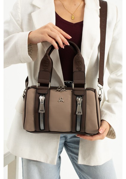 Kadın Spor Şık Omuz ve Kol Çantası – Silindir Tasarım, Tek Bölmeli, Astar Kaplamalı, Çok Cepli, Ayarlanabilir Uzun Askılı Günlük Çanta fırsatları