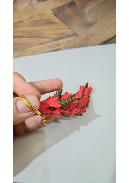 Eklemli Ejderha Anahtarlık | Parlak Boynuzlu & Pullu Fantastik Tasarım