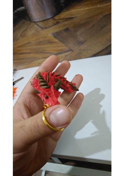 Eklemli Ejderha Anahtarlık | Parlak Boynuzlu & Pullu Fantastik Tasarım fiyatları