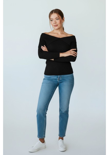 Omuz Açık Triko Bluz – Şık ve Modern Tasarım modelleri