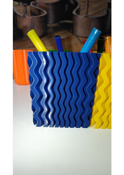 Esnek Dalga Dokulu Kalemlik | Pla’dan Üretilmiş 4 Renkli Masa Düzeni Aksesuarı fiyatları