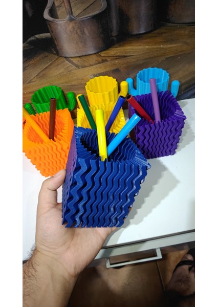 Esnek Dalga Dokulu Kalemlik | Pla’dan Üretilmiş 4 Renkli Masa Düzeni Aksesuarı fırsatları