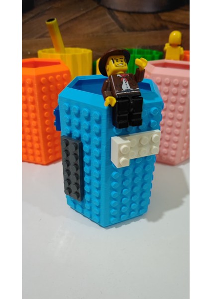 Blok Uyumlu Kalemlik | Modüler Yapı Taşlarıyla Tasarlanmış Eğlenceli Masa Üstü Organizer