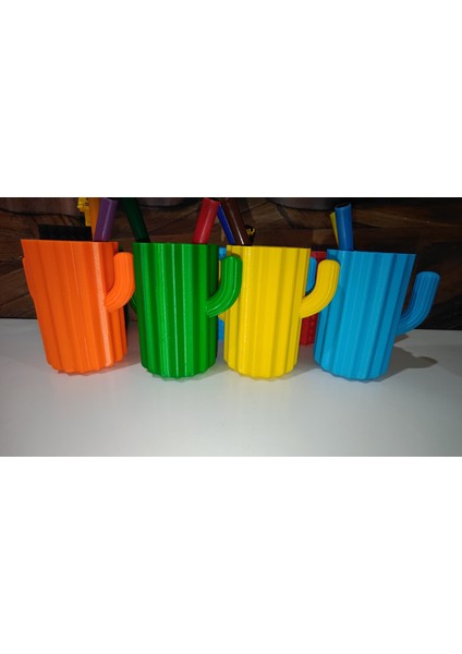 Kaktüs Şeklinde Kalemlik | Pla’dan Üretilmiş 4 Renkli Masa Düzeni Aksesuarı