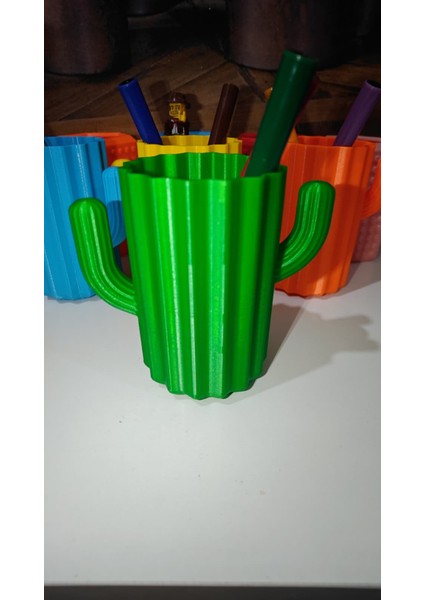 Kaktüs Şeklinde Kalemlik | Pla’dan Üretilmiş 4 Renkli Masa Düzeni Aksesuarı fırsatları