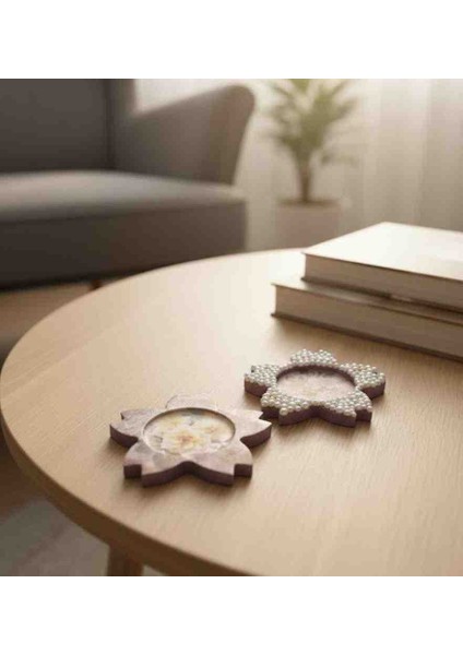 Dekopaj ve Inci Süslemeli Ikili Aksesuar/bardak Altlığı modelleri