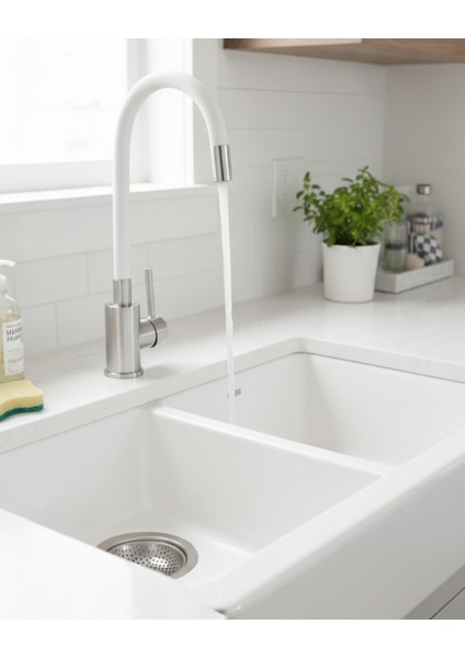 Luno Çelik Beyaz Mutfak Evye Bataryası| Esnek 380 mm S-şekil, 360° Silikon Hortum, A Sınıfı Havalandırıcılı Akış, 35 mm Seramik Kartuşlu,sessiz kullanım