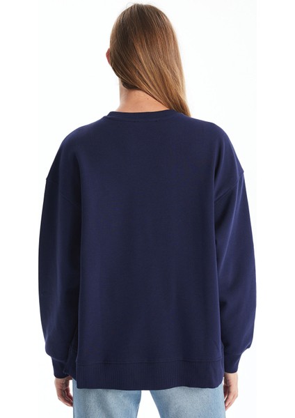 Yeni Sezon Bisiklet Yaka Oversize Kadın Kalın Sweatshirt fırsatları