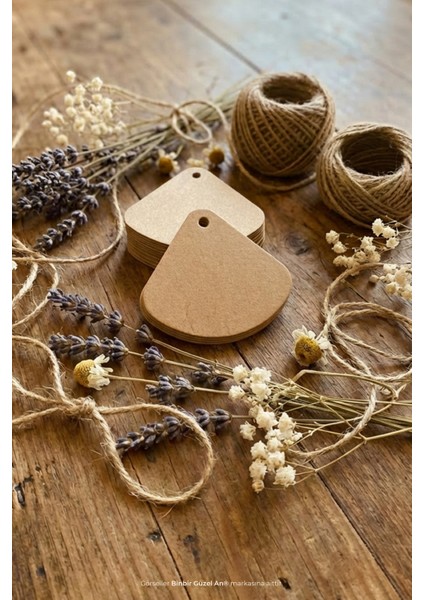 Baskısız Soft Üçgen Kraft Hediye Etiketi - 40 Adet - Kilitli Ip Hediyeli fiyatları