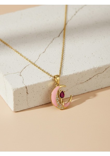 Altın Rengi Mineli Pembe Ay Figürlü, Kedi ve Yakut Rengi Taş Detaylı Kolye fiyatları