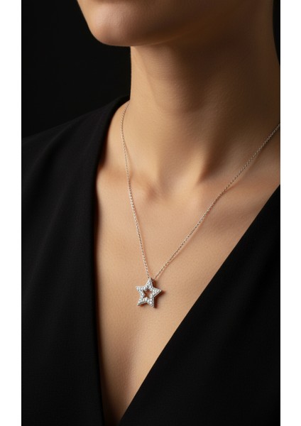 Gümüş Rengi Zirkon Taşlı Içi Boş Yıldız Kolye fırsatları