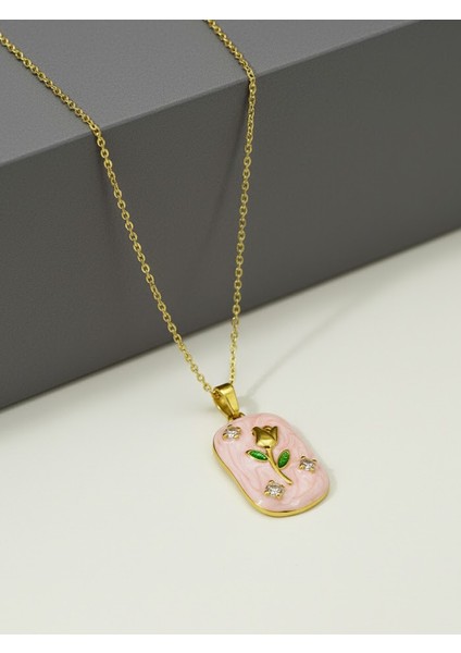 Altın Rengi Zincirde Mineli Pembe Plaka Üzeri Gül ve Zirkon Taş Detaylı Kolye modelleri
