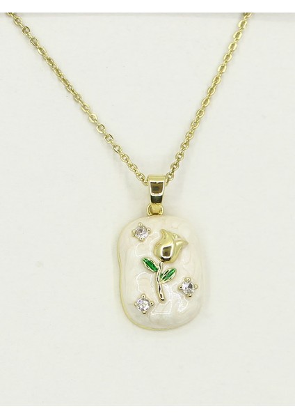 Altın Rengi Zincirde Mineli Beyaz Plaka Üzeri Gül ve Zirkon Taş Detaylı Kolye