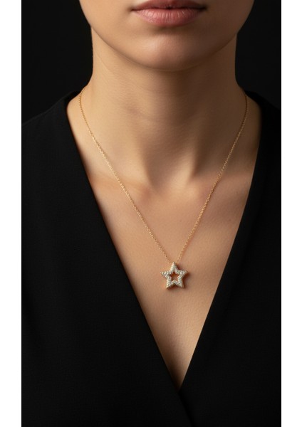 Altın Rengi Zirkon Taşlı Içi Boş Yıldız Kolye modelleri