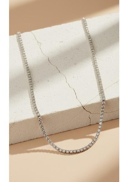 Gümüş Rengi Kare Zirkon Taşlı Klasik Suyolu Kadın Kolye modelleri