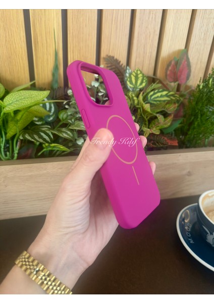 iPhone (11) Uyumlu Magguard Magsafe Destekli Silikon Kılıf fiyatları