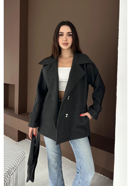 Belden Bağlamalı Düğmeli Kısa Kaşe Kaban fiyatları