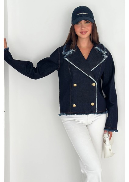 Püskül Detaylı Düğmeli Kısa Kot Ceket indirimleri