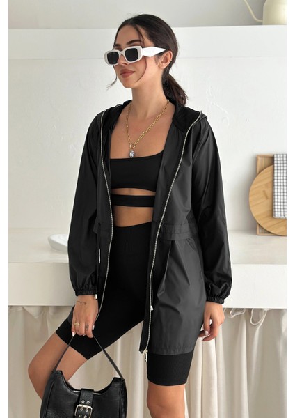 Kapşonlu Fermuarlı Bağcıklı Uzun Yağmurluk modelleri