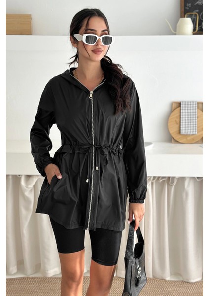 Kapşonlu Fermuarlı Bağcıklı Uzun Yağmurluk indirimleri