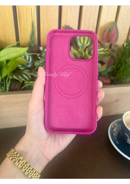 iPhone (15 Plus) Uyumlu Magguard Magsafe Destekli Silikon Kılıf fırsatları