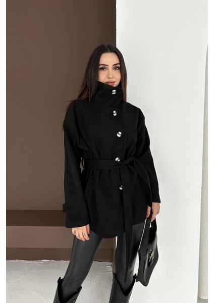 Belden Bağlamalı Düğmeli Kısa Kaşe Kaban fiyatları