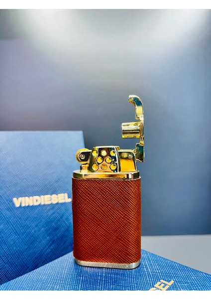 Deri Kaplama Benzinli Model Premium Çakmak modelleri