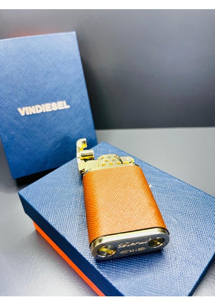 Deri Kaplama Benzinli Model Premium Çakmak fırsatları