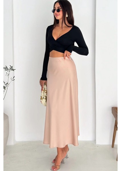 Bej Yanı Fermuarlı Çan Dökümlü Saten Etek