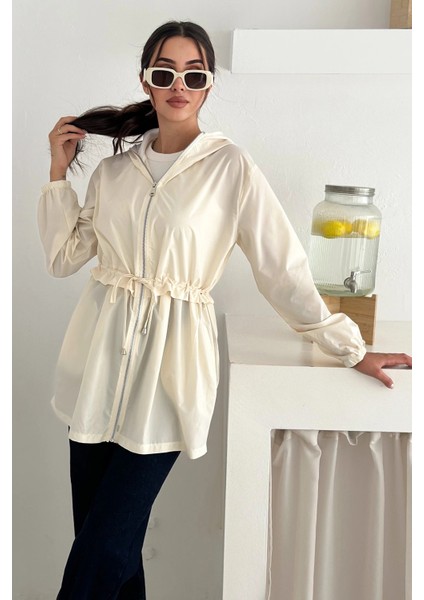 Kapşonlu Fermuarlı Bağcıklı Uzun Yağmurluk