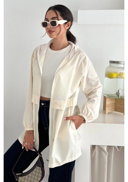 Kapşonlu Fermuarlı Bağcıklı Uzun Yağmurluk modelleri