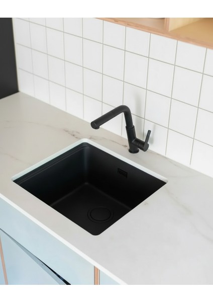 - Momı Siyah Tek Göz Mutfak Eviyesi