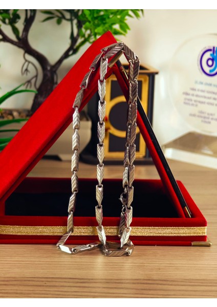 Çelik Kolye Paslanmaz Çelik Kolye 316L Kararma Yapmaz Çelik Kolye Şık Gümüş Kaplama Kolye Bayan ve Erkek Için Ideal modelleri