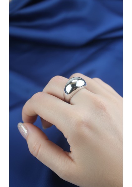 Dolgun Tasarım Modern Gümüş Tonu Bombeli Yüzük