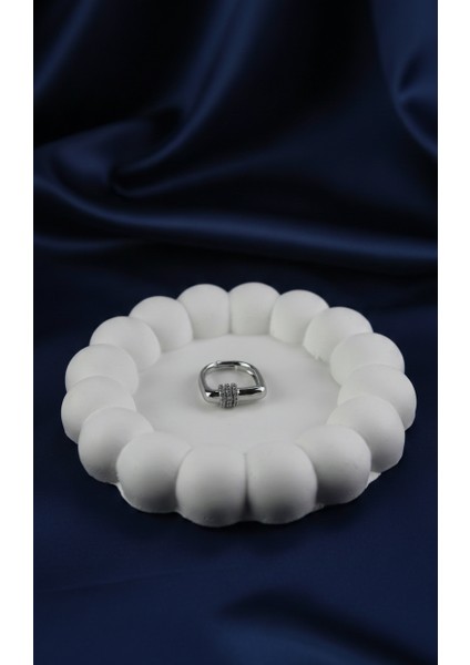 Geometrik Tasarım Üçlü Zirkon Taşlı Gümüş Tonu Ayarlanabilir Yüzük modelleri