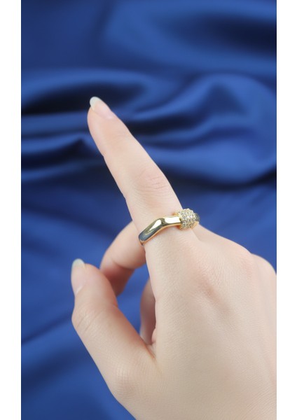 Geometrik Tasarım Üçlü Zirkon Taşlı Altın Tonu Ayarlanabilir Yüzük