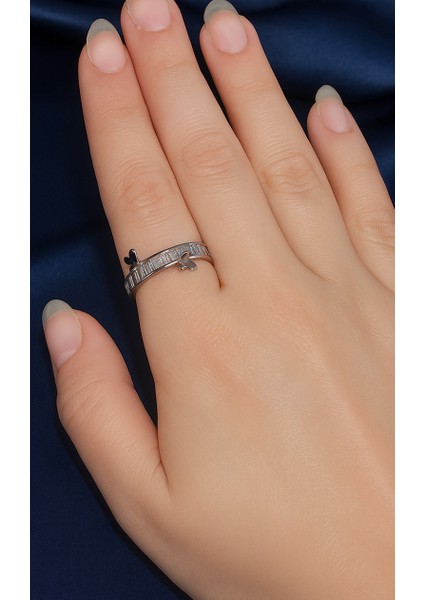 Kelebek Detaylı Baget Taşlı Ayarlanabilir Yüzük